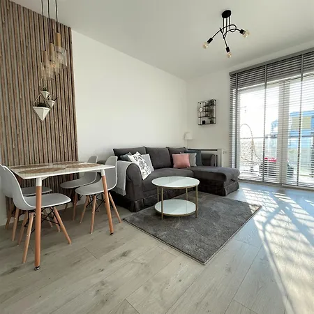 Apartamento W Slupsku Z Klimatyzacja Balkonem Parkingiem Słupsk