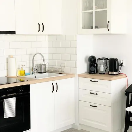 W Słupsku Z Klimatyzacją Balkonem Parkingiem *