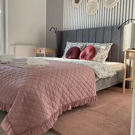 W Słupsku Z Klimatyzacją Balkonem Parkingiem Apartament *