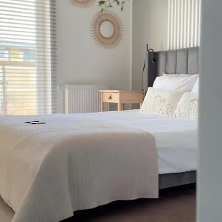 W Slupsku Z Klimatyzacja Balkonem Parkingiem Apartamento Słupsk