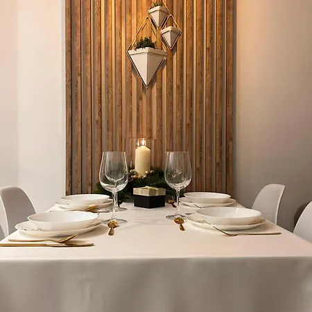 W Slupsku Z Klimatyzacja Balkonem Parkingiem Апартаменты