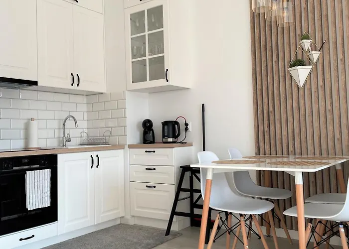 W Slupsku Z Klimatyzacja Balkonem Parkingiem * スウプスク